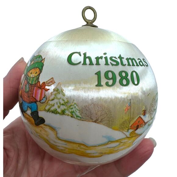 Hallmark Satin Ornament Teacher Dated 1980 Vintage Unbreakable Round Christmas - Picture 3 of 15